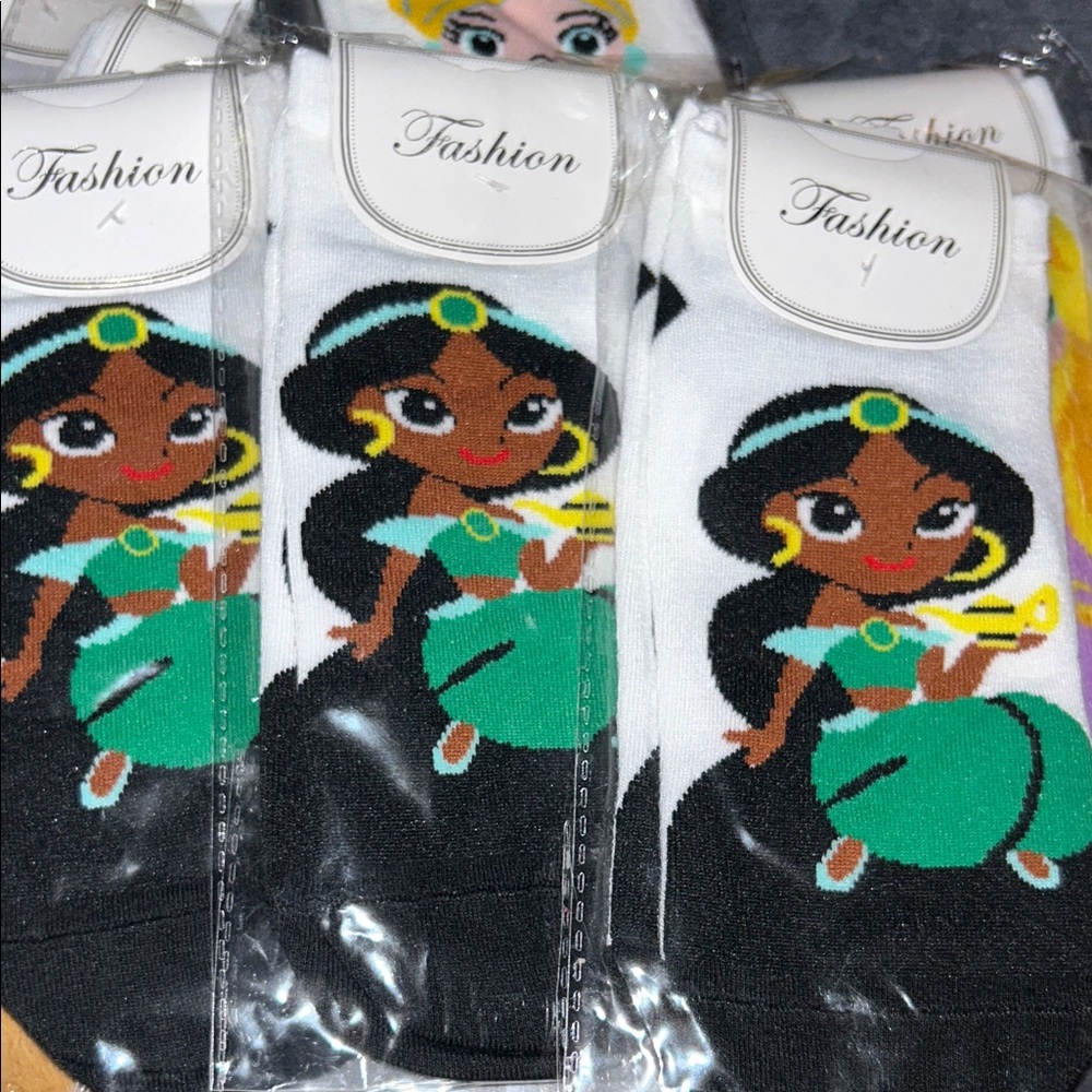 Colorful Princess Character Socks Set - Picture 3 of 6